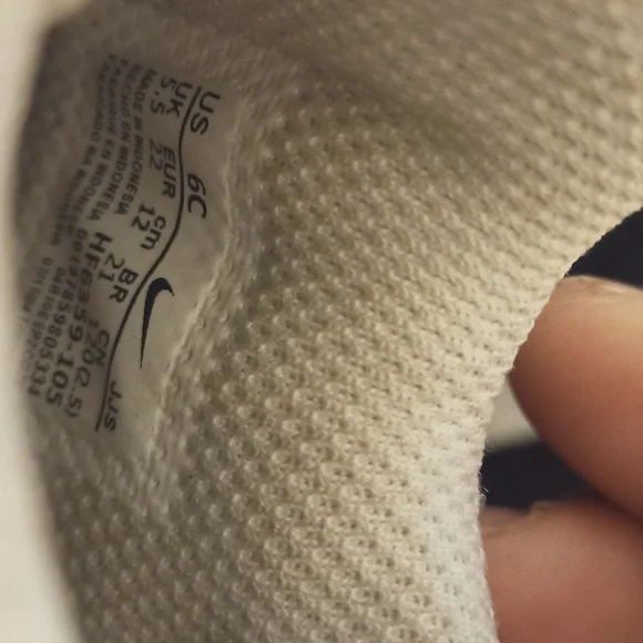 Kids White and Blue Nike Swoosh Sneakers Shoes - Picture 7 of 7